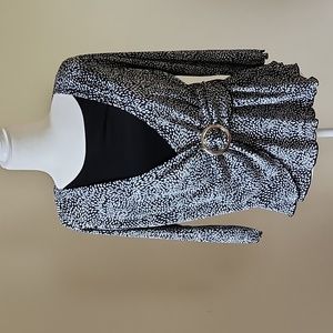 Black and white top. Size medium